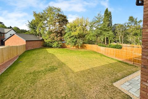 undefined, Donnerville Gardens, Telford TF5
