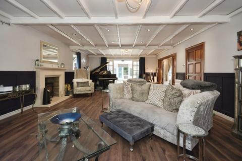 4 bedroom detached house for sale, Furness Lodge Close, High Peak SK23