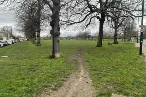 undefined, Richmond TW10
