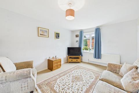 19 Alwin Close, Aylesbury, HP21 8RP