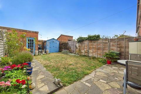 19 Alwin Close, Aylesbury, HP21 8RP