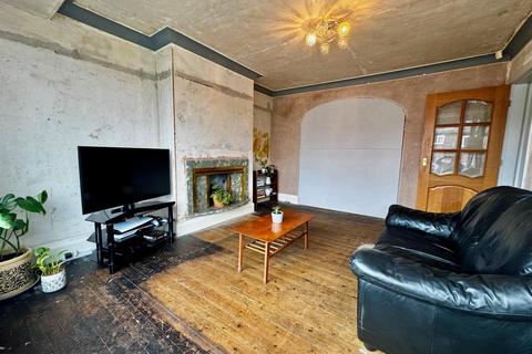 3 bedroom semi-detached house for sale, Green Park Road, Skircoat Green, Halifax