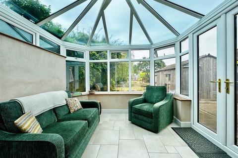 3 bedroom semi-detached house for sale, Green Park Road, Skircoat Green, Halifax