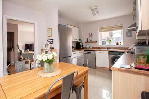 undefined, Lonydd Glas, Pontyclun CF72 9FW