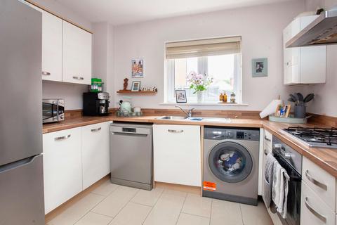 undefined, Lonydd Glas, Pontyclun CF72 9FW