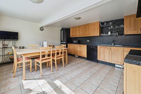 4 bedroom detached house for sale, Station Road, Hull HU12