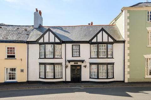 5 bedroom cottage for sale