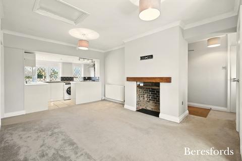 2 bedroom apartment for sale, Buckingham Court, The Close, Dunmow, CM6
