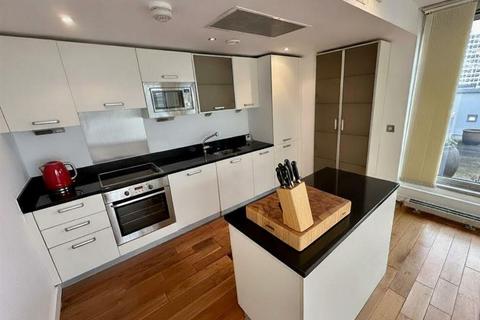 2 bedroom flat for sale, Clowes Street, Salford M3