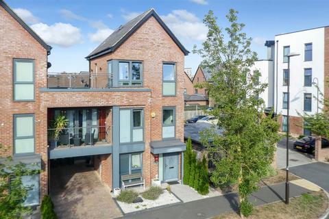 undefined, Atlas Way, Oakgrove, Milton Keynes