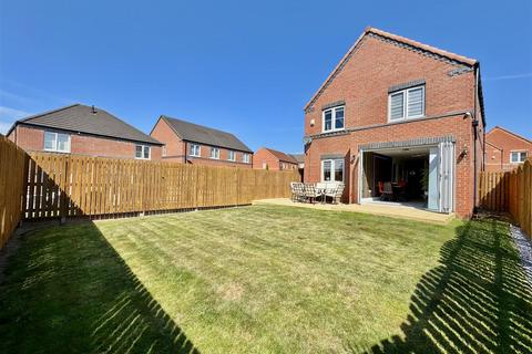 2 Brattice Way, Mapplewell, Barnsley, S75 6GX