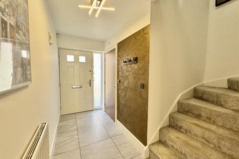 2 Brattice Way, Mapplewell, Barnsley, S75 6GX