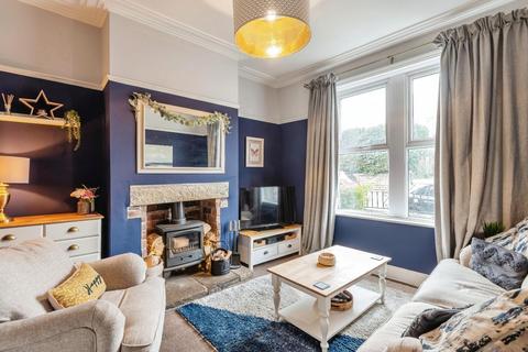 3 bedroom terraced house for sale, The Lanes , LS28 7AQ