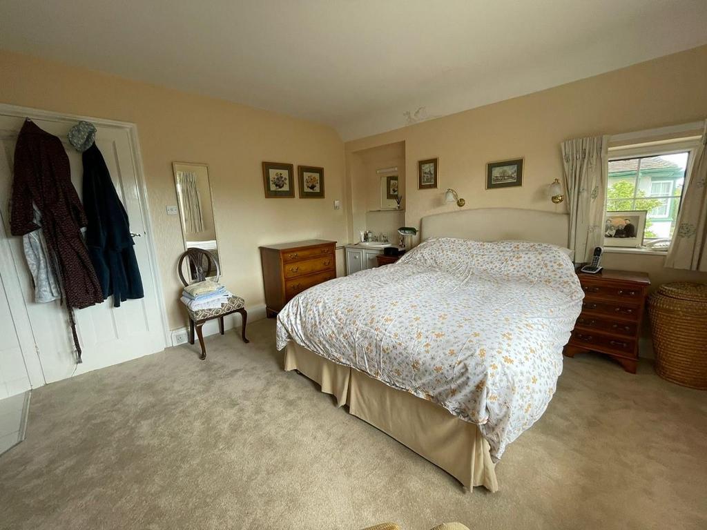 Main bedroom.jpg