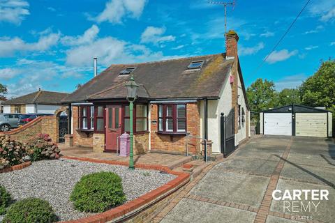 3 bedroom chalet for sale, Harrow Road, North Benfleet, SS12