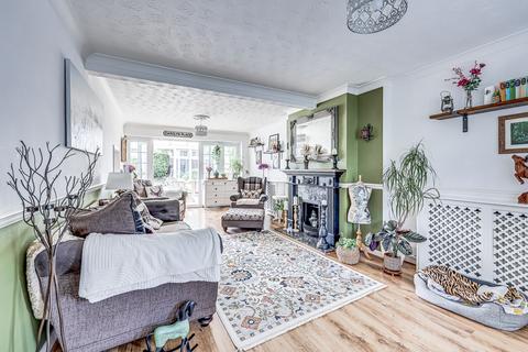 3 bedroom semi-detached house for sale, Seamore Avenue, Benfleet, SS7