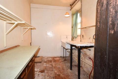 undefined, Silver Street, Milverton, Taunton, Somerset, TA4 1LA