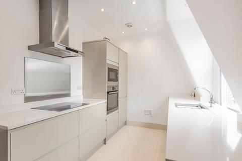 2 bedroom flat for sale, Goldhurst Terrace, South Hampstead, London, NW6