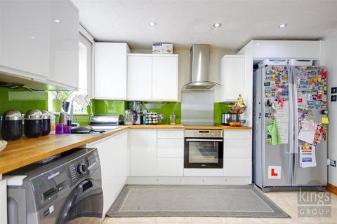 18 Martini Drive, Enfield, EN3 6GW