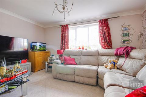 18 Martini Drive, Enfield, EN3 6GW