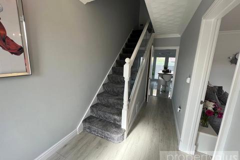 3 bedroom detached house for sale, Gwern Heulog, Tonyrefail, Rhondda Cynnon Taff, CF39