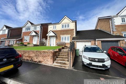 undefined, Gwern Heulog, Tonyrefail, Rhondda Cynnon Taff, CF39