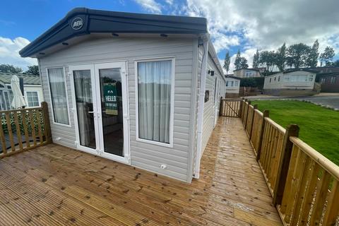 2 bedroom lodge for sale