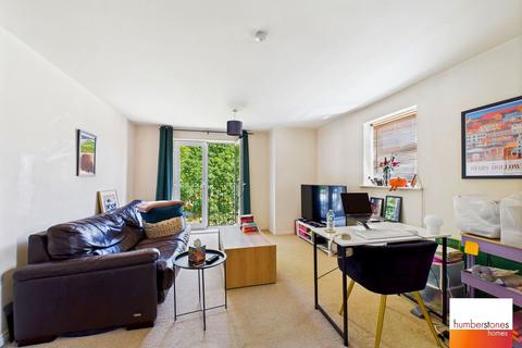 2 bedroom flat for sale, Brett Young Close, Halesowen
