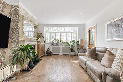 36 Arnold Crescent, Isleworth, TW7 7NT