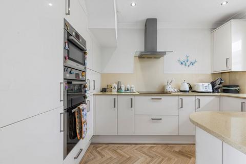 36 Arnold Crescent, Isleworth, TW7 7NT