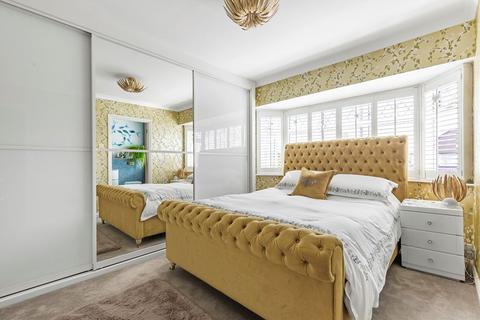 36 Arnold Crescent, Isleworth, TW7 7NT