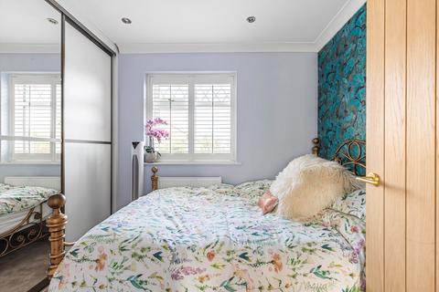 36 Arnold Crescent, Isleworth, TW7 7NT