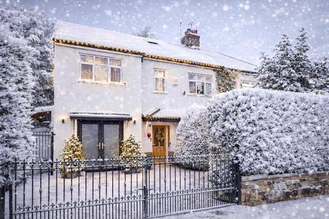 Fieldhead Road, Guiseley, Leeds