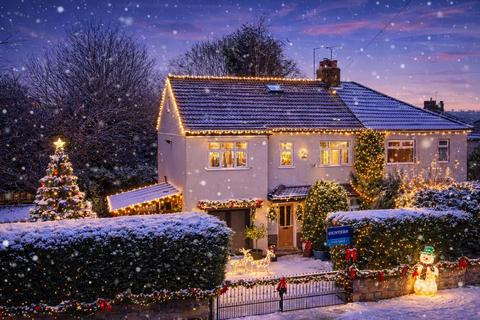 5 bedroom semi-detached house for sale, Fieldhead Road, Guiseley, Leeds