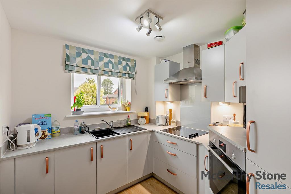 8660459-interior10-800.jpg