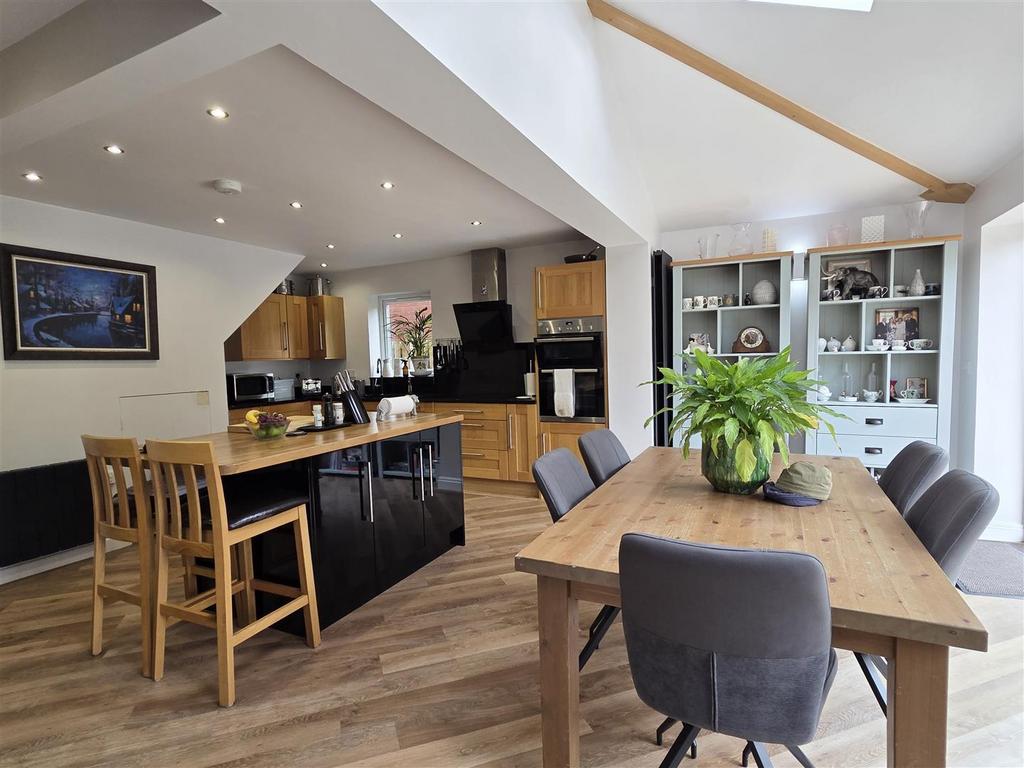 Open plan dining kitchen