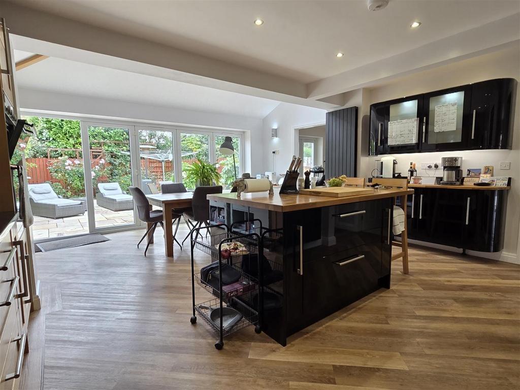 Kitchen area