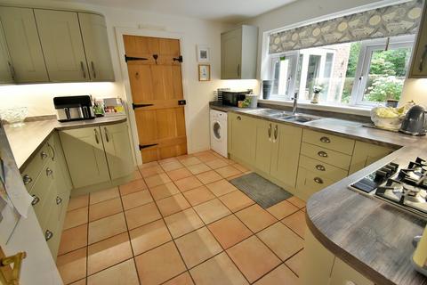 5 bedroom detached house for sale, Casterbridge Road, Ferndown, BH22
