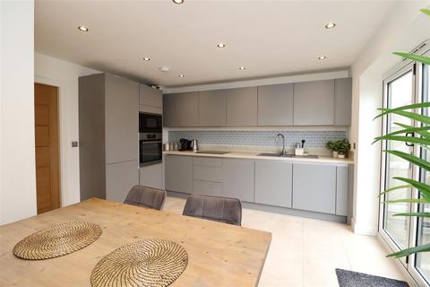 3 Cavendish Drive, Market Weighton, York, YO43 3GY