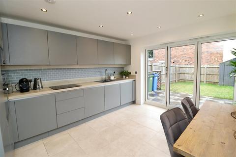 3 Cavendish Drive, Market Weighton, York, YO43 3GY