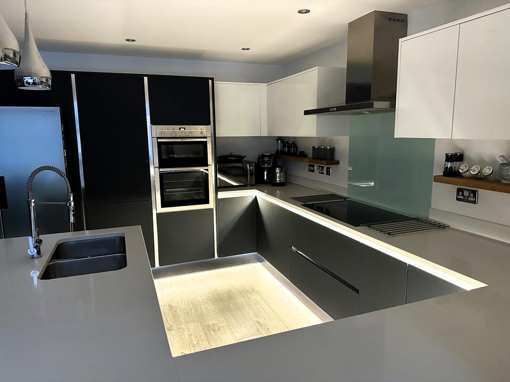Kitchen / dining room
