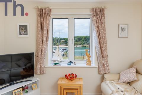 undefined, East Cowes PO32