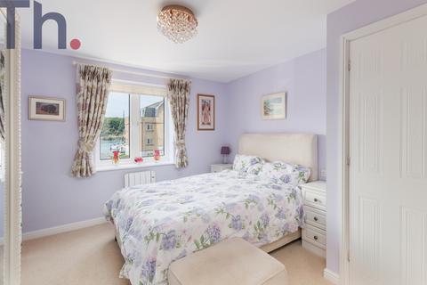 undefined, East Cowes PO32