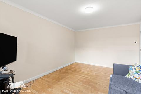 71 Longfield, Harlow, CM18 6JZ