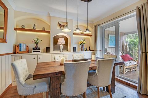 3 bedroom semi-detached house for sale, Trent Road, Chelmsford