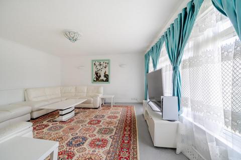 3 bedroom flat for sale, Dene Gardens, Stanmore HA7
