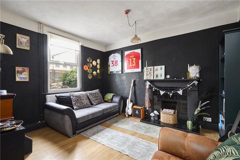 1 bedroom terraced house for sale, North Parade, Otley, West Yorkshire, LS21