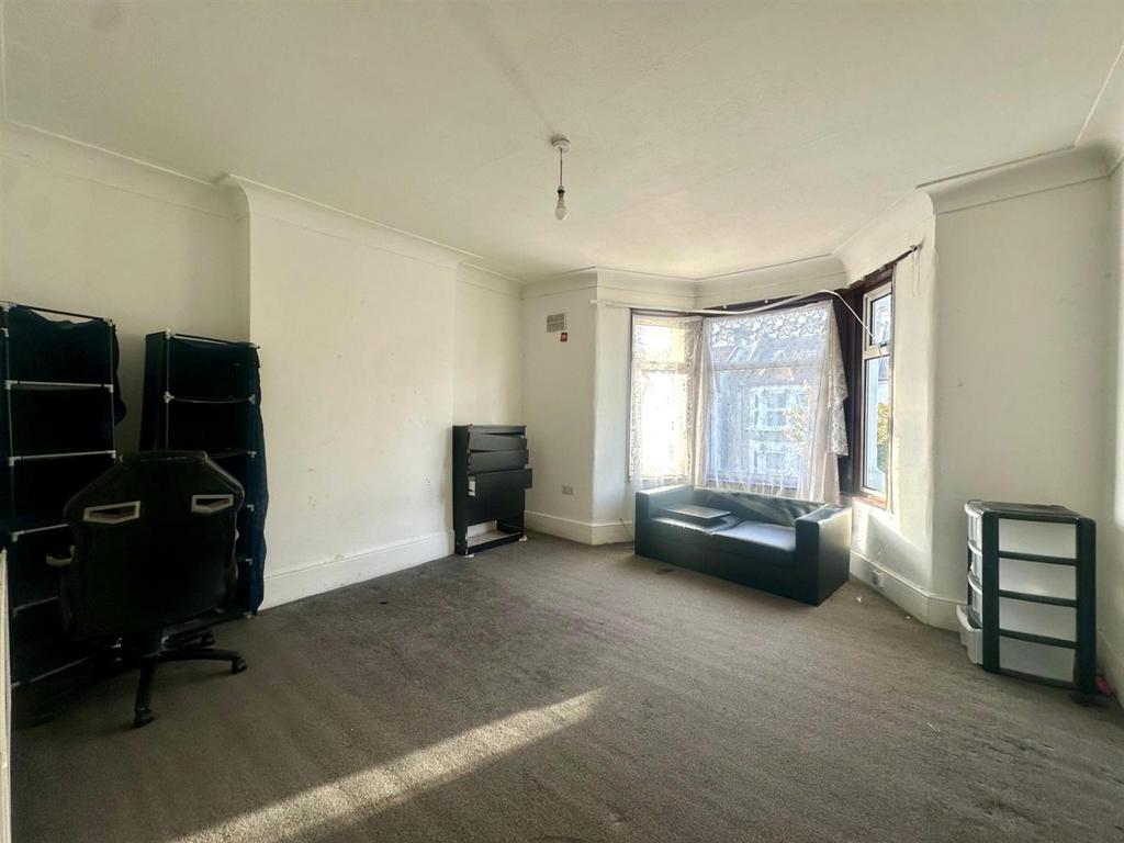 Bedroom....jpg