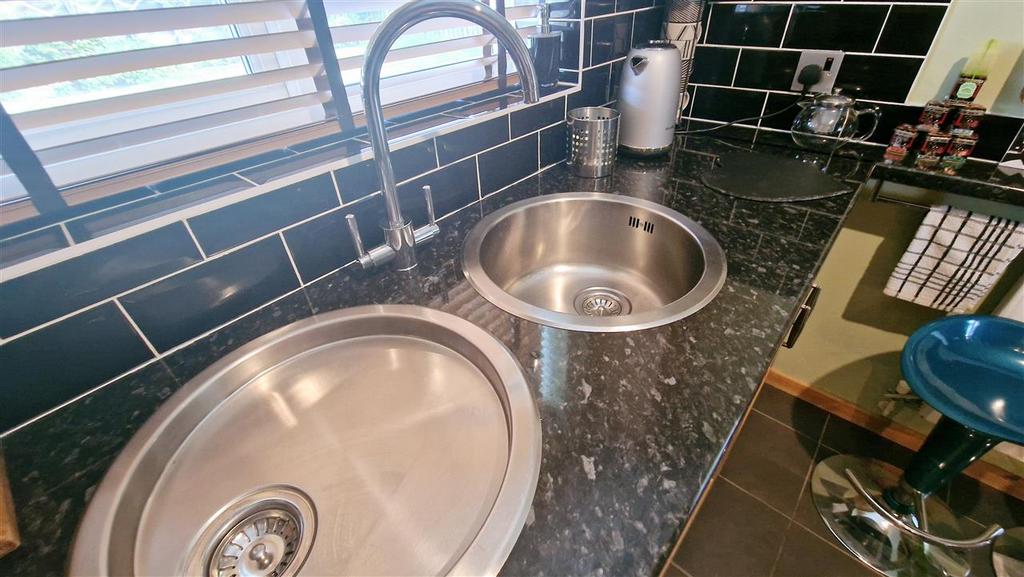 Sink &amp; Drainer