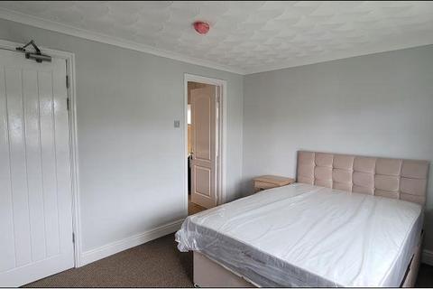 undefined, Staines-upon-Thames,  Surrey,  TW19
